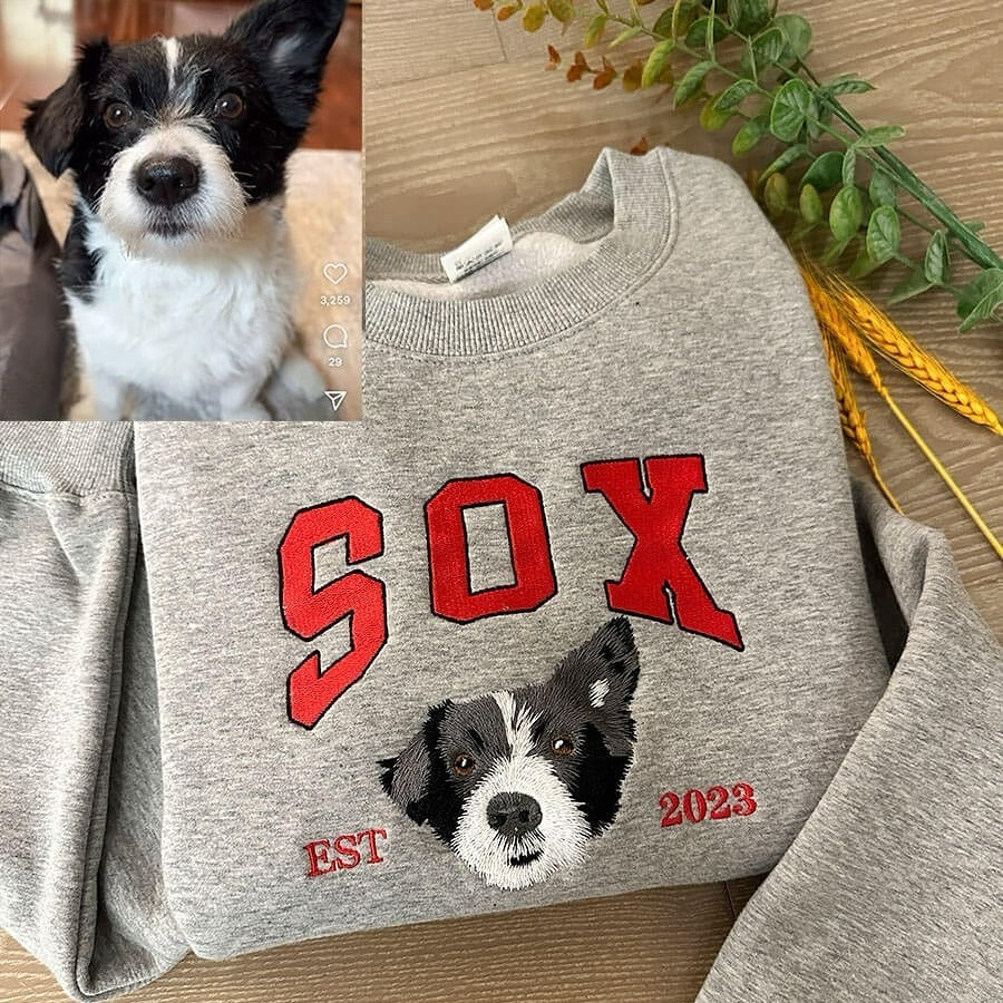 🐾 College with hyper-realistic embroidery 🧵